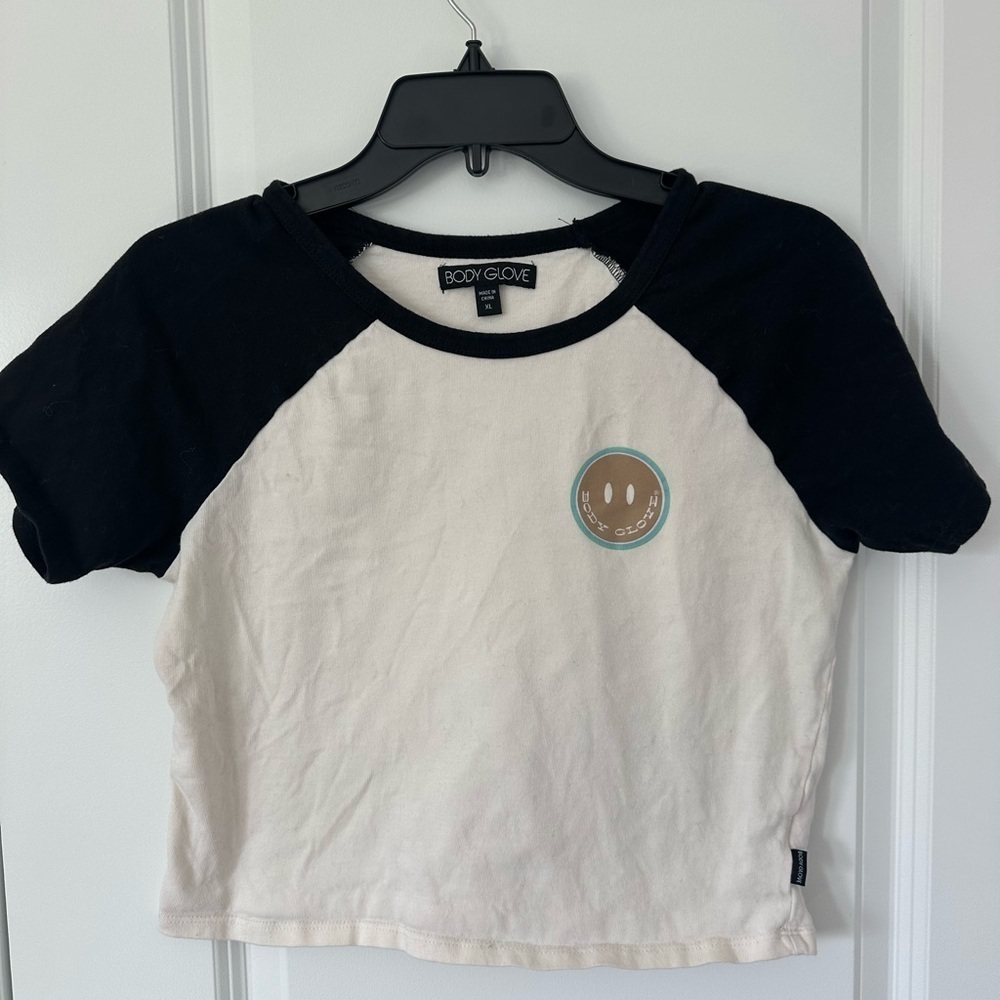 Body Glove womens Black and White Raglan Crop Top T-Shirt